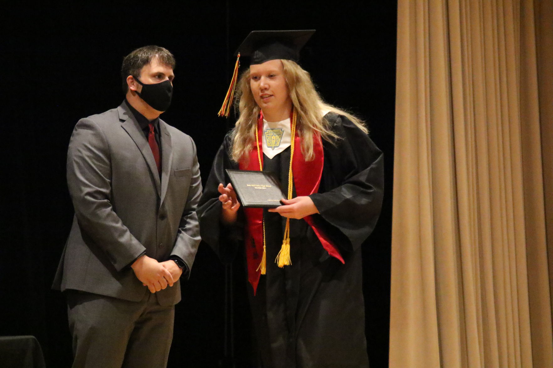 IFA_Grad1772.JPG
